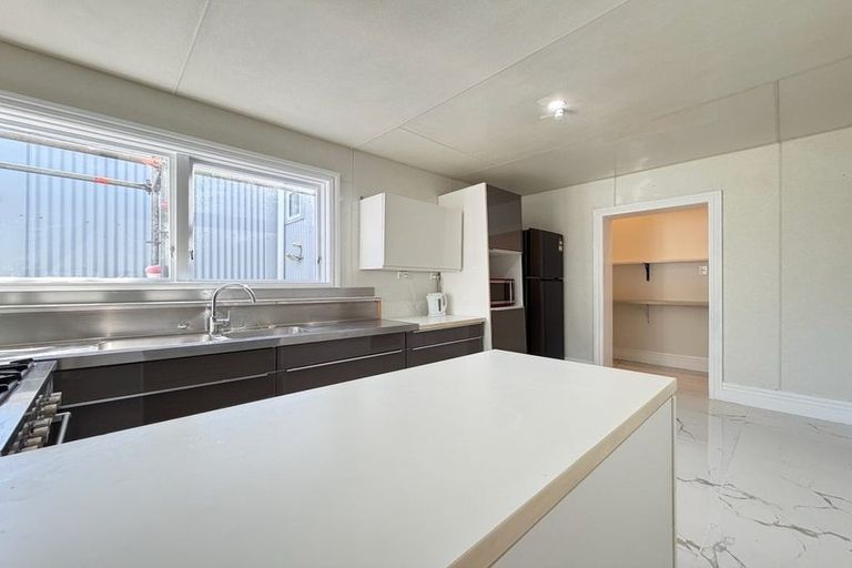 Photo of property in 432 Adelaide Road, Berhampore, Wellington, 6023