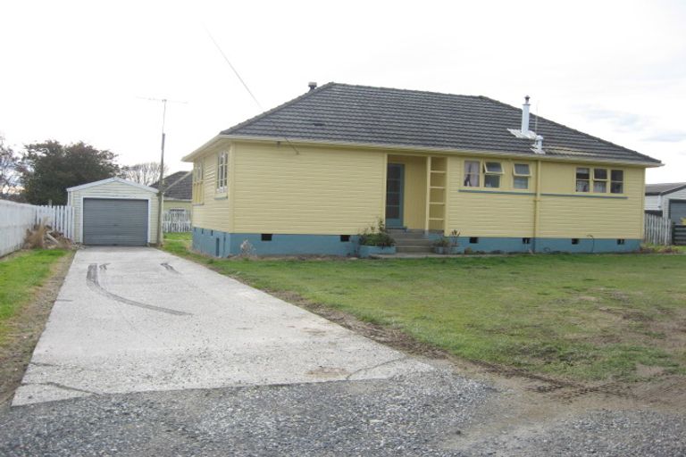 Photo of property in 11 Devon Street, Tapanui, 9522