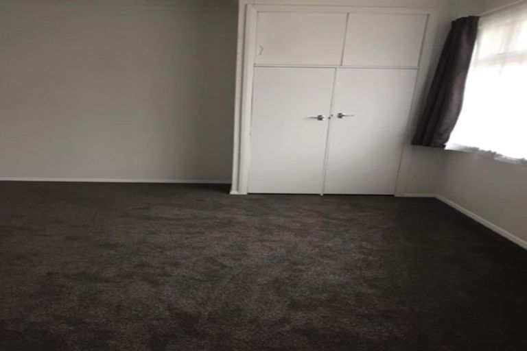 Photo of property in 16 Milson Line, Roslyn, Palmerston North, 4414