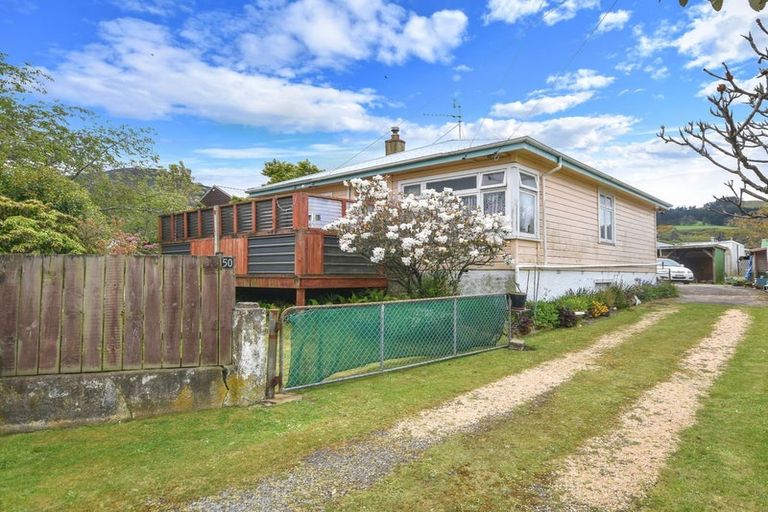 Photo of property in 50 Hall Road, Sawyers Bay, Port Chalmers, 9023