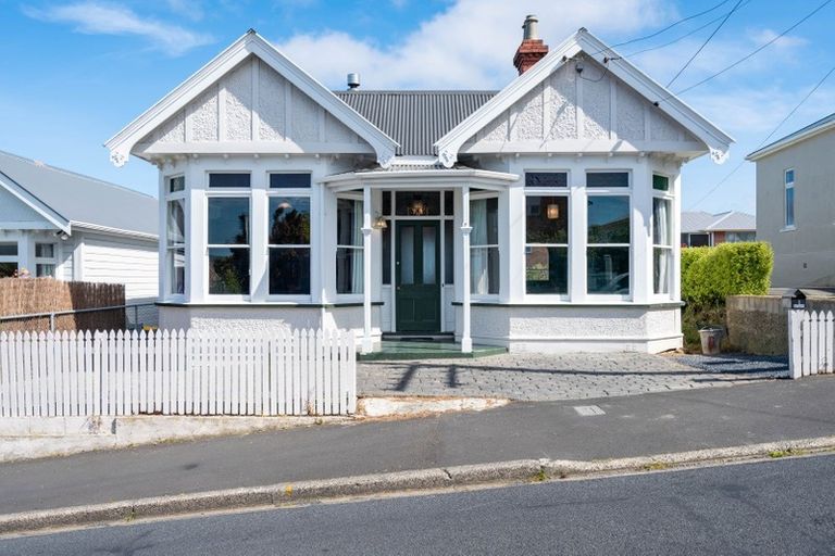 Photo of property in 8 Argyle Street, Mornington, Dunedin, 9011
