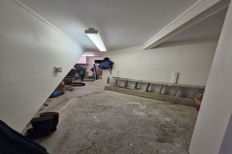 Photo of property in 542 South Titirangi Road, Titirangi, Auckland, 0604