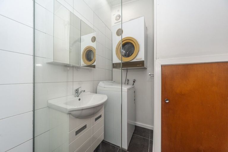 Photo of property in 2/14 Rosehaugh Avenue, Karori, Wellington, 6012