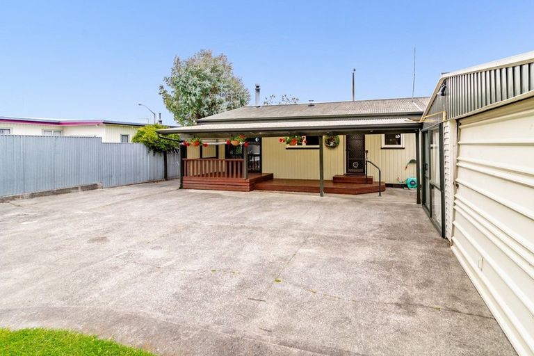 Photo of property in 77 York Avenue, Tamatea, Napier, 4112