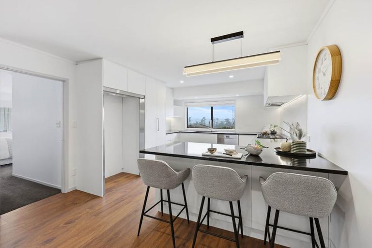 Photo of property in 5 Vintage Drive, Henderson, Auckland, 0612