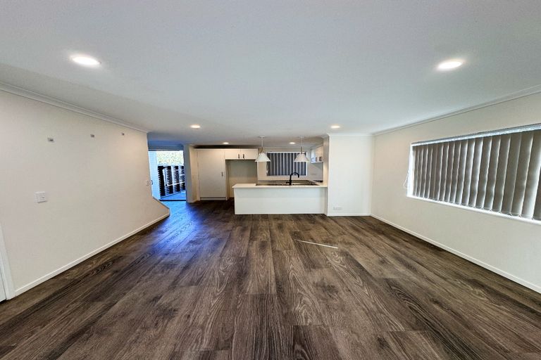 Photo of property in 15 Sealord Place, Manurewa, Auckland, 2102