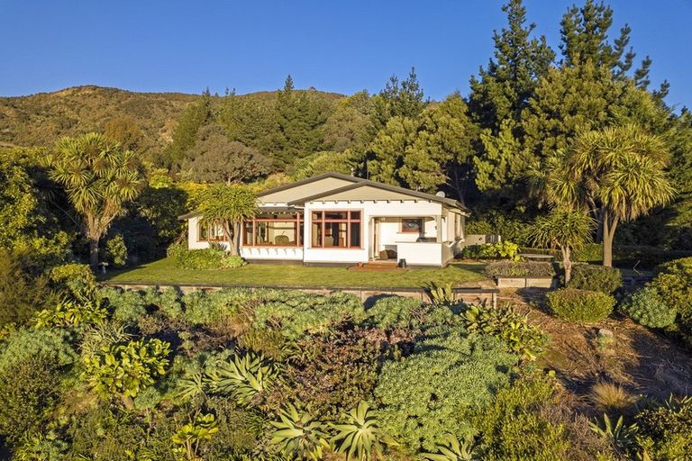 Photo of property in 53 Parautane Way, Todds Valley, Nelson, 7071