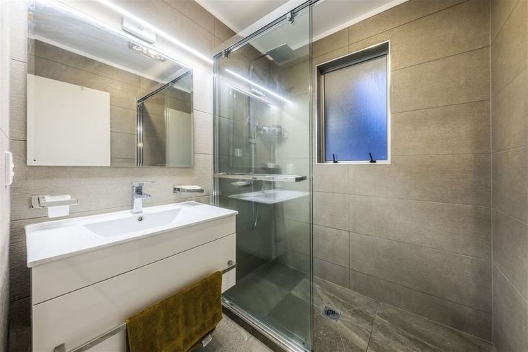 Photo of property in 14 Greenhaven Avenue, Opaheke, Papakura, 2113