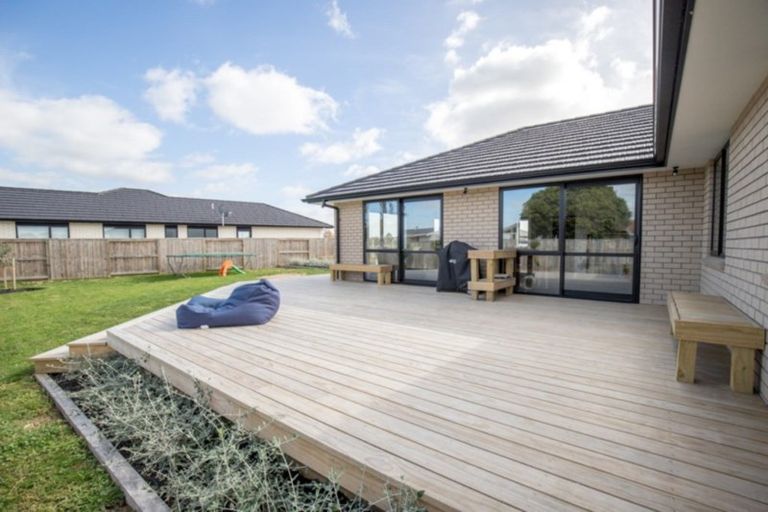 Photo of property in 19 Costello Drive, Ngatea, 3503