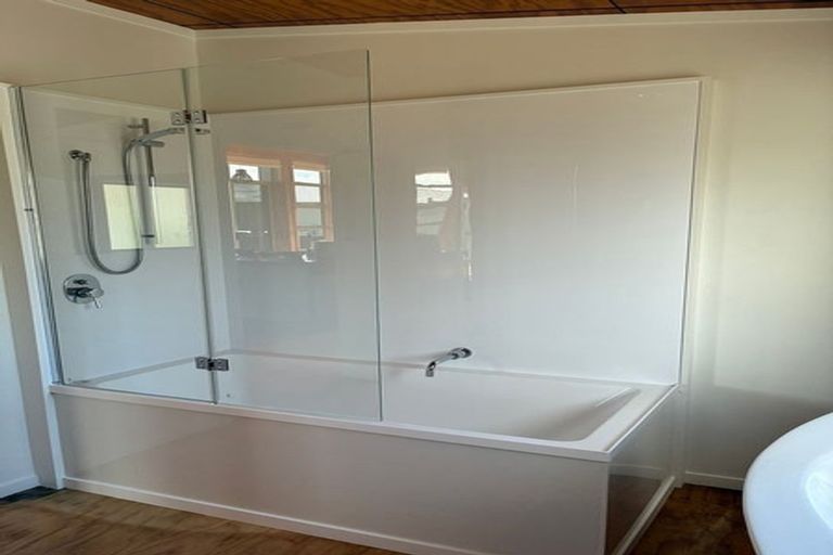 Photo of property in 1 Henderson Street, Otane, 4202