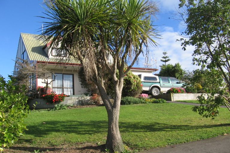 Photo of property in 16 Heatherlea Heights, Feilding, 4702