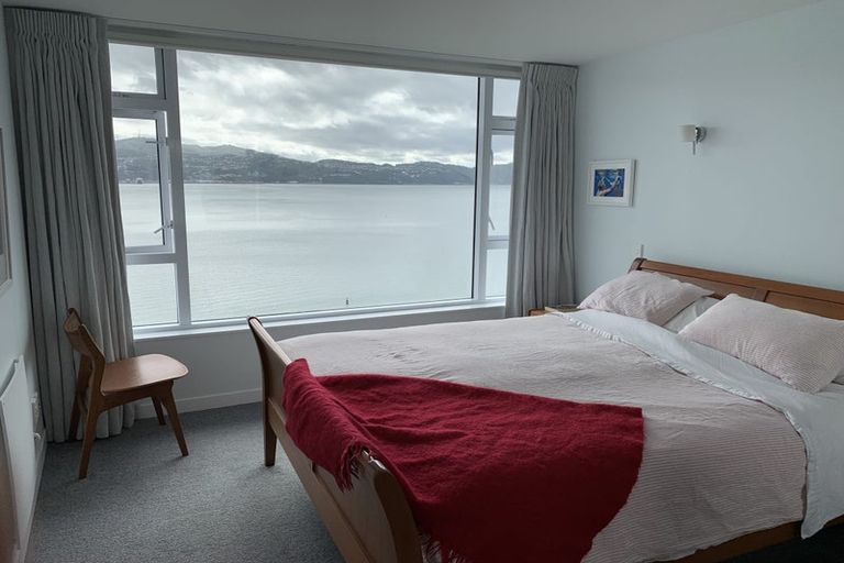 Photo of property in Oriana Apartments, 248 Oriental Parade, Oriental Bay, Wellington, 6011