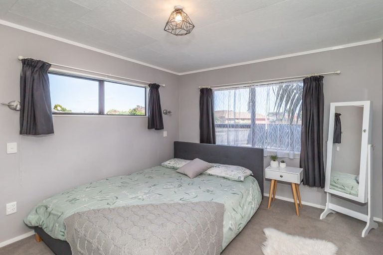 Photo of property in 9 Martin Harvey Street, Levin, 5510