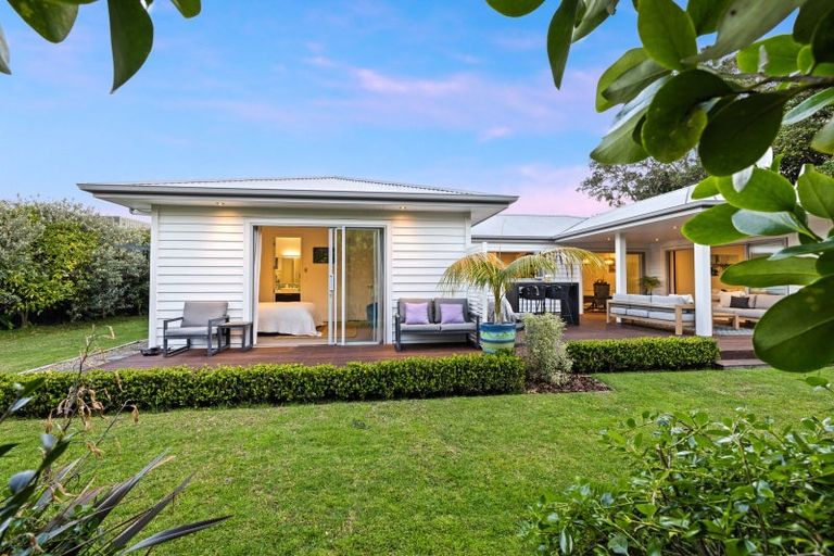 Photo of property in 5 Wrybill Way, Point Wells, Warkworth, 0986