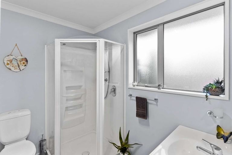 Photo of property in 10 Ropley Street, Amberley, 7410