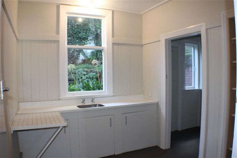 Photo of property in 107 Elizabeth Street, Mount Victoria, Wellington, 6011