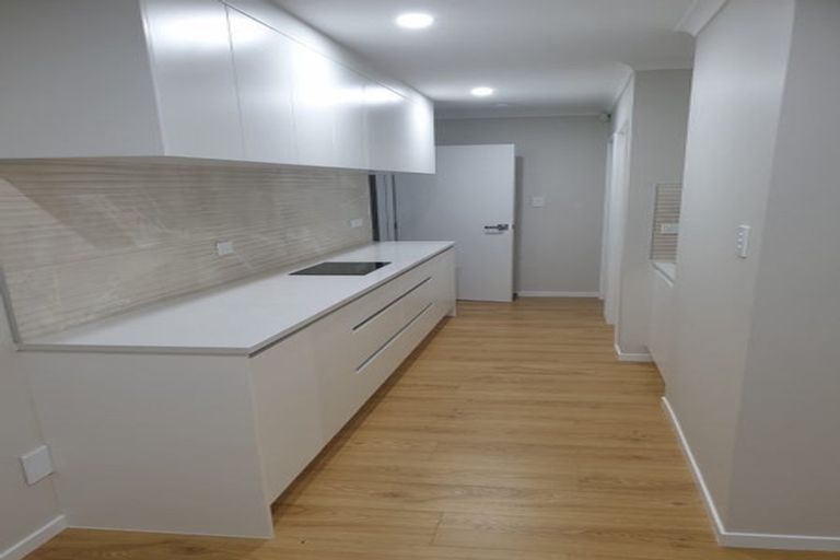 Photo of property in 32 Cooladawson Drive, Flat Bush, Auckland, 2019