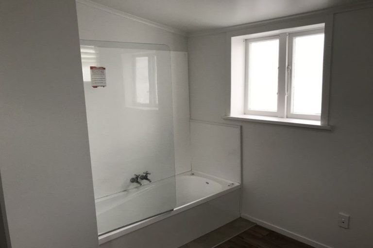 Photo of property in 5 Barrack Street, Whanganui, 4500