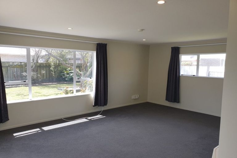 Photo of property in 24 Rangiatea Street, Paraparaumu Beach, Paraparaumu, 5032