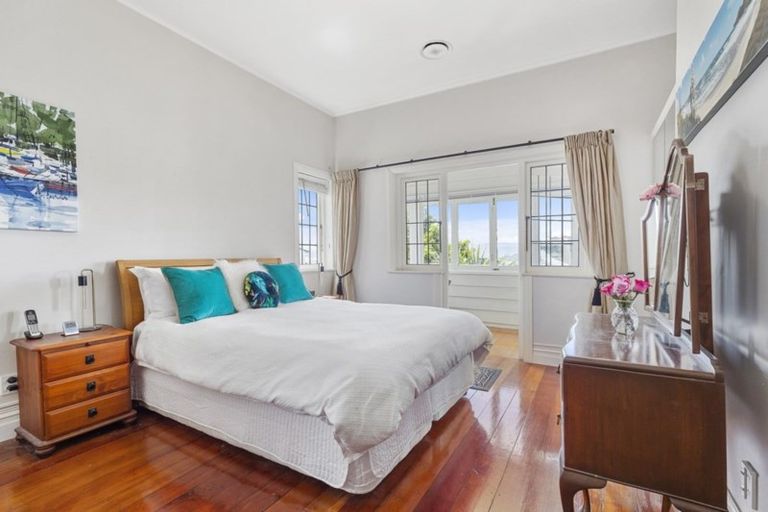 Photo of property in 20 Talavera Terrace, Kelburn, Wellington, 6012