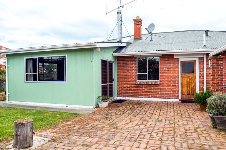 Photo of property in 21 Harborough Street, Watlington, Timaru, 7910