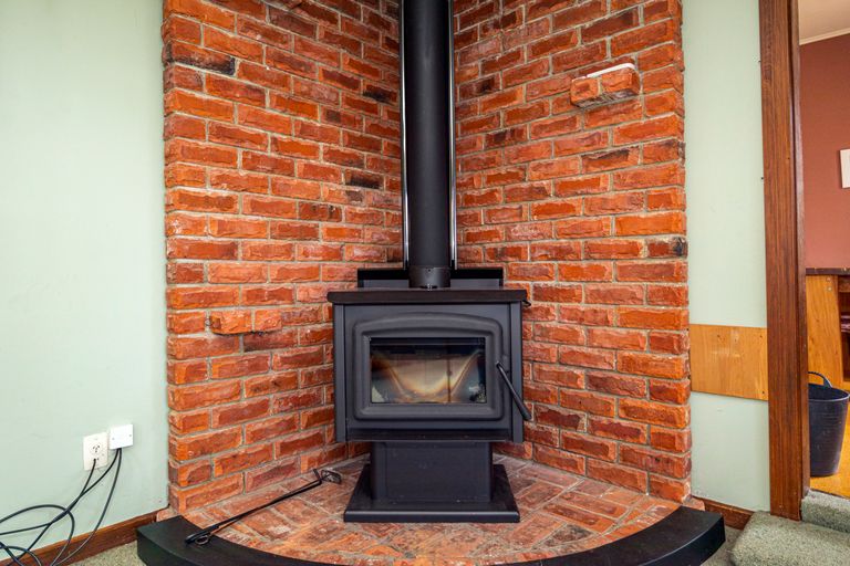 Photo of property in 21 Harborough Street, Watlington, Timaru, 7910