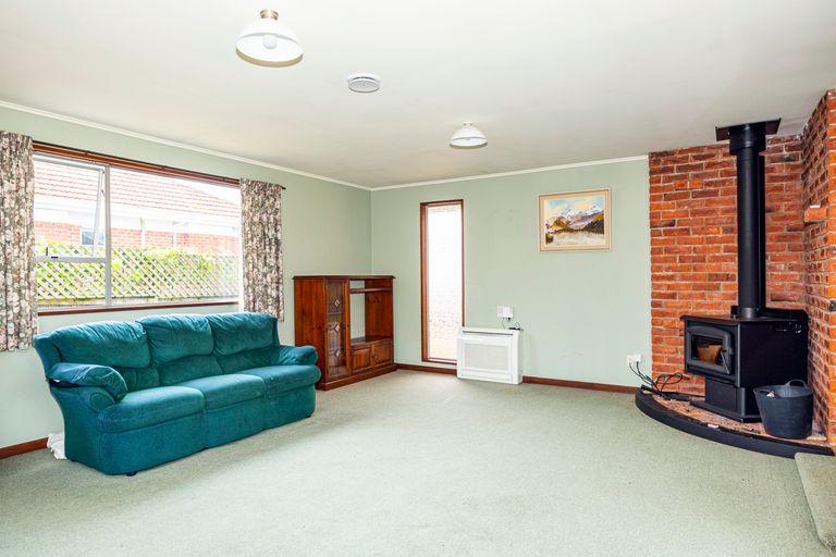 Photo of property in 21 Harborough Street, Watlington, Timaru, 7910