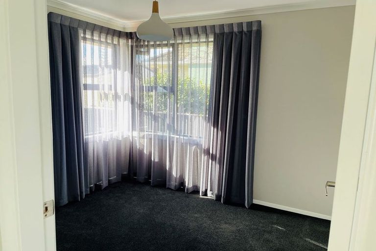 Photo of property in 53 Power Street, Levin, 5510