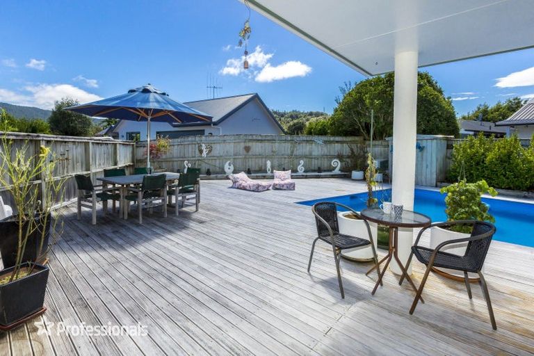 Photo of property in 8 Carlow Grove, Birchville, Upper Hutt, 5018