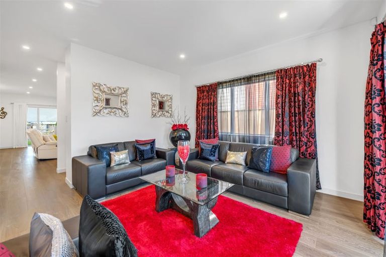 Photo of property in 39 Hikuawa Road, Flat Bush, Auckland, 2019