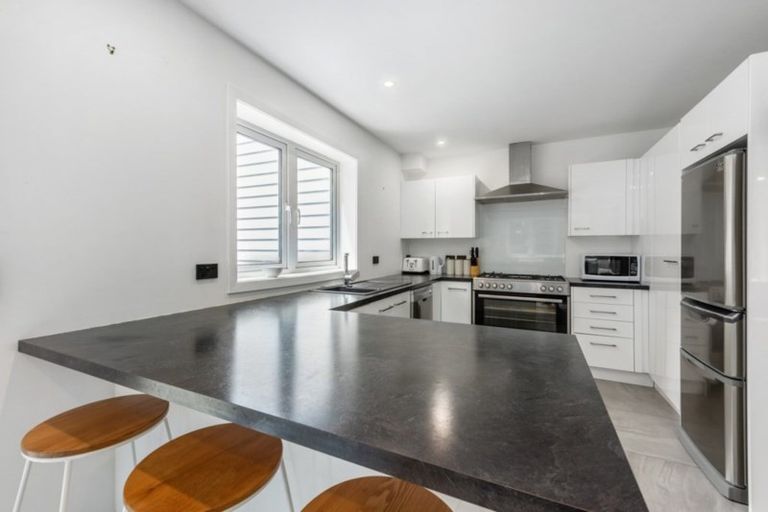 Photo of property in 34b Birch Terrace, Birchville, Upper Hutt, 5018