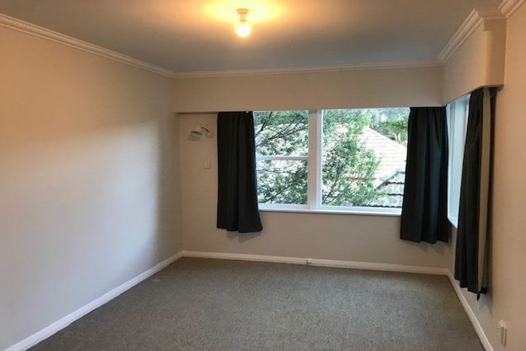 Photo of property in 7 Waiteata Road, Kelburn, Wellington, 6012