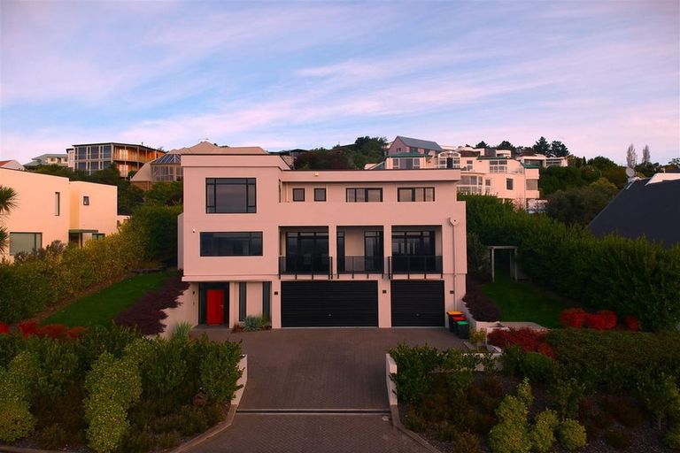 Photo of property in 4 Scarff Place, Cashmere, Christchurch, 8022