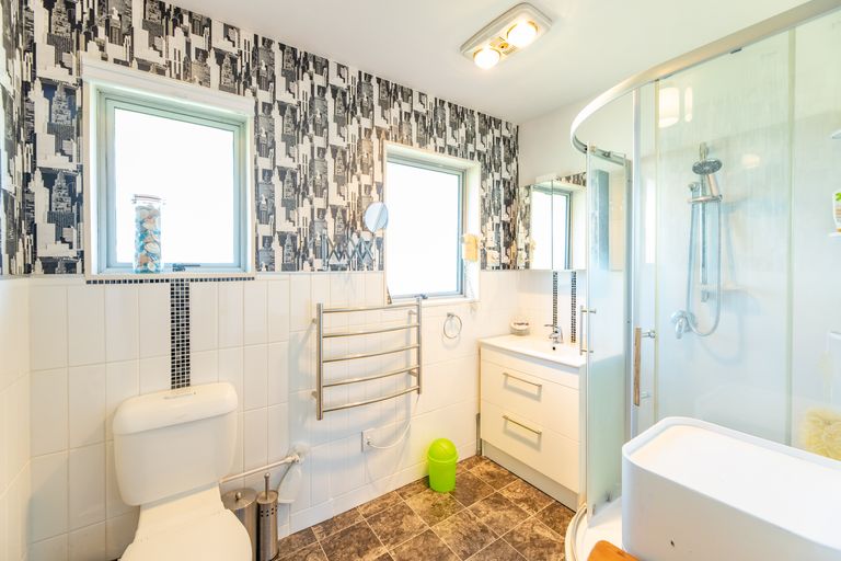 Photo of property in 11 Woolston Court, Woolston, Christchurch, 8023