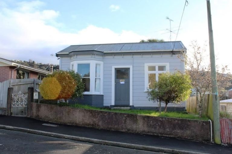 Photo of property in 2 Ranfurly Street, Caversham, Dunedin, 9012