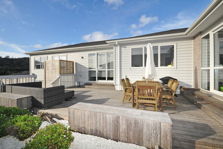 Photo of property in 7 Will Street, Huapai, Kumeu, 0810