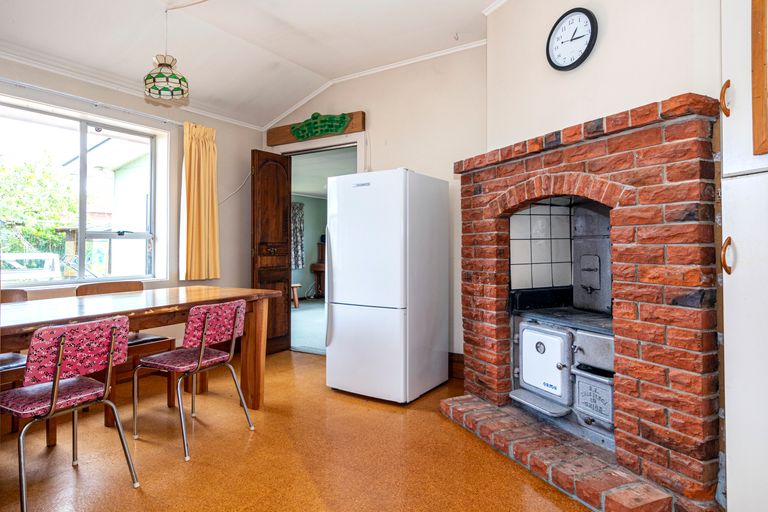 Photo of property in 21 Harborough Street, Watlington, Timaru, 7910