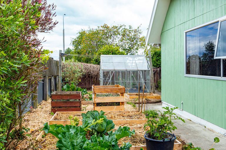 Photo of property in 21 Harborough Street, Watlington, Timaru, 7910