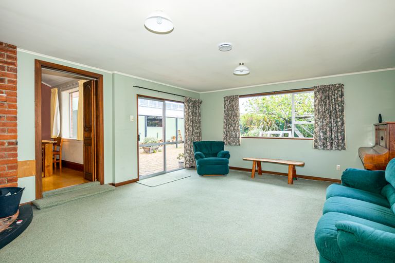 Photo of property in 21 Harborough Street, Watlington, Timaru, 7910