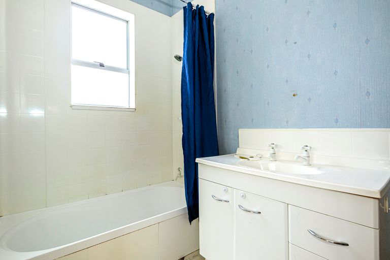 Photo of property in 21 Harborough Street, Watlington, Timaru, 7910