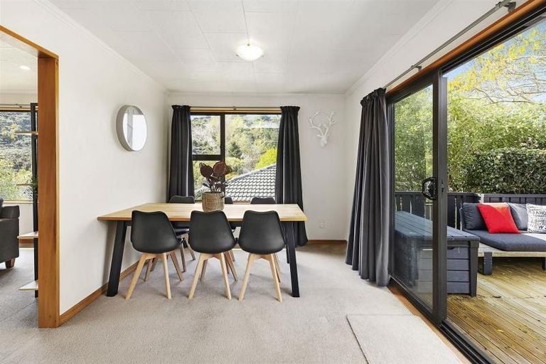 Photo of property in 8 Charthouse Lane, Whitby, Porirua, 5024