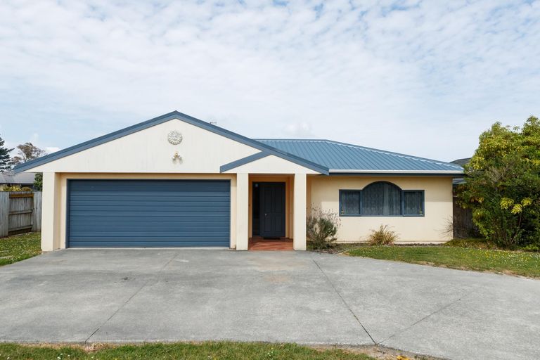 Photo of property in 94 Summerhill Drive, Fitzherbert, Palmerston North, 4410