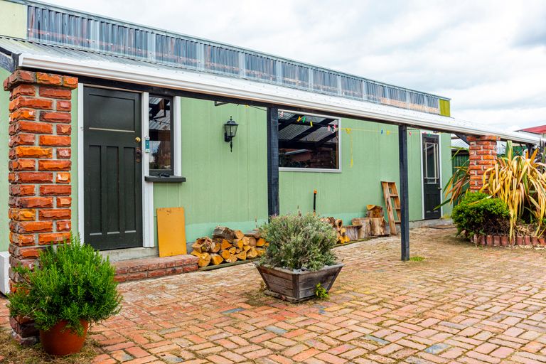 Photo of property in 21 Harborough Street, Watlington, Timaru, 7910