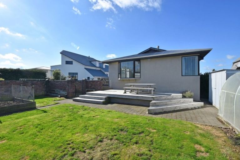 Photo of property in 708 Queens Drive, Waikiwi, Invercargill, 9810