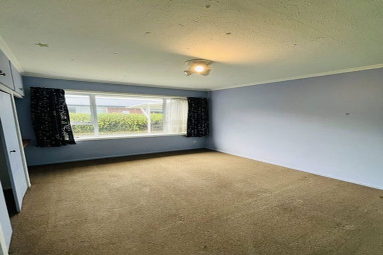 Photo of property in 36 Springbank Street, Bryndwr, Christchurch, 8053