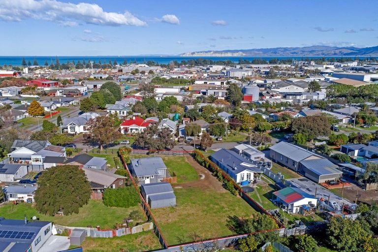 Photo of property in 1 Lyndhurst Street, Awapuni, Gisborne, 4010