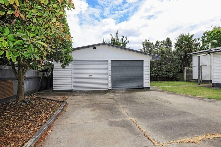 Photo of property in 1015 Heretaunga Street East, Parkvale, Hastings, 4122