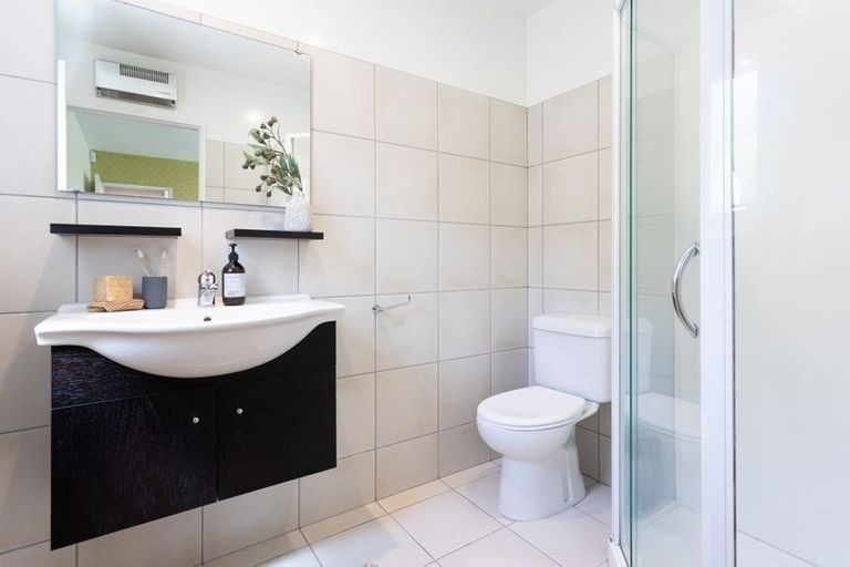 Photo of property in 16a Winton Street, St Albans, Christchurch, 8014