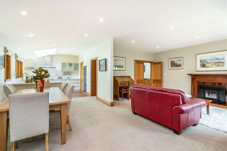 Photo of property in 40 Weka Street, Fendalton, Christchurch, 8041