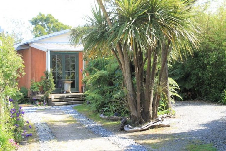 Photo of property in 12 Coates Street, Westport, 7825